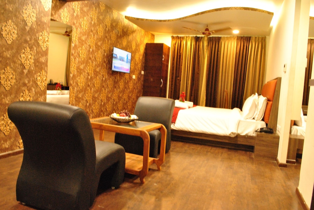 hotel sriram jb residency