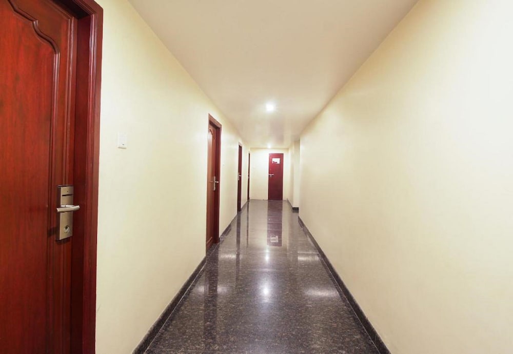 sri balaji hotels