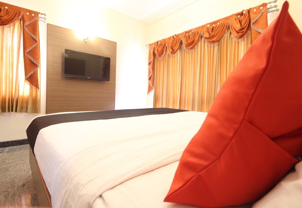 sri balaji hotels