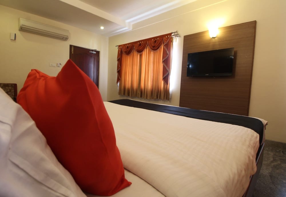 sri balaji hotels