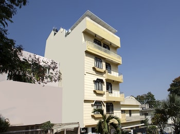 collection o 7601 hotel park heights banjara hills