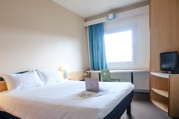 ibis madrid alcorcon tresaguas