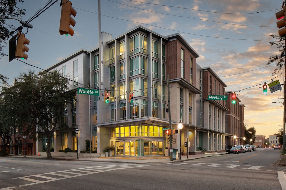live oak charleston historic district a tribute portfolio hotel