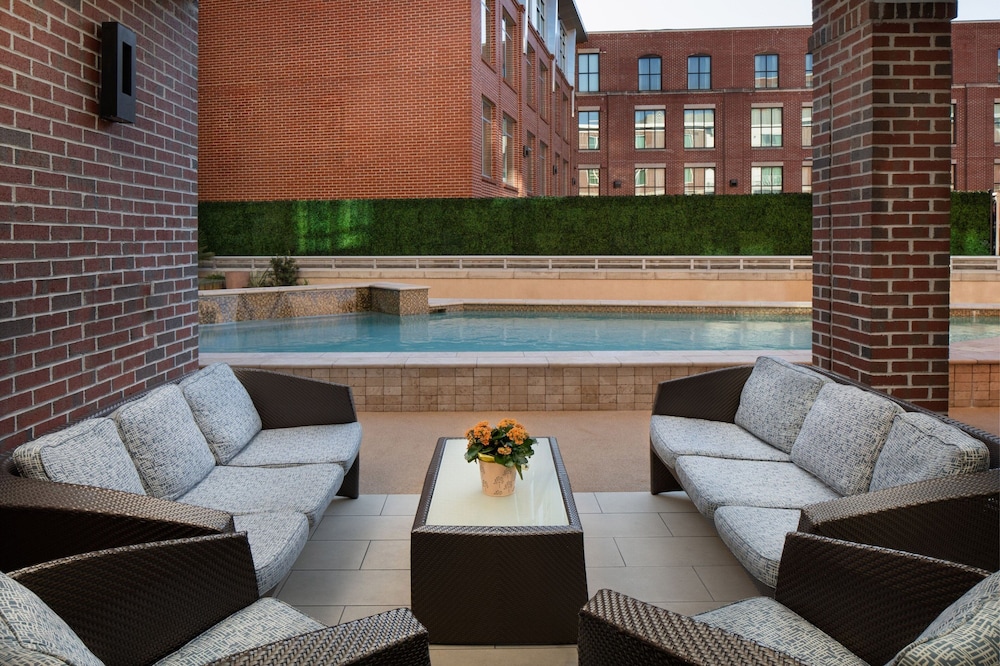 live oak charleston historic district a tribute portfolio hotel