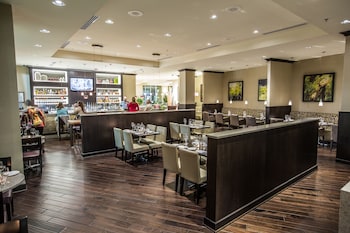 live oak charleston historic district a tribute portfolio hotel