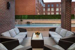 live oak charleston historic district a tribute portfolio hotel