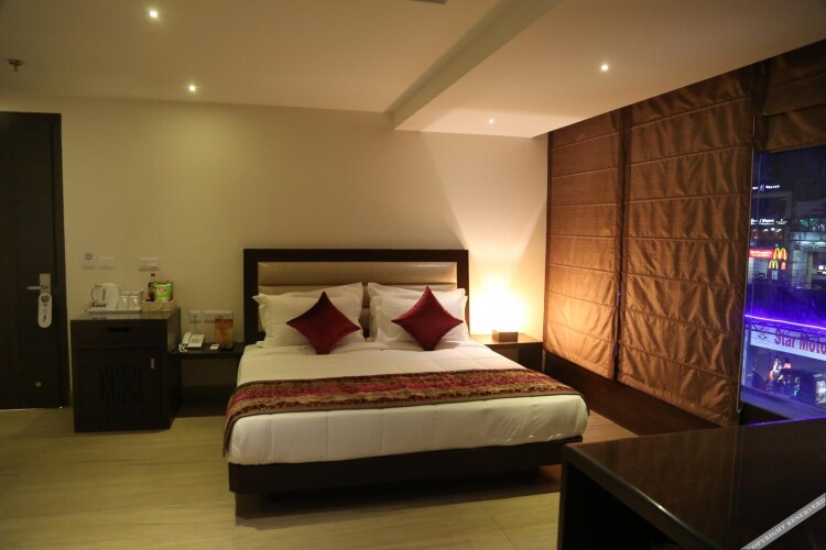 hotel central palace