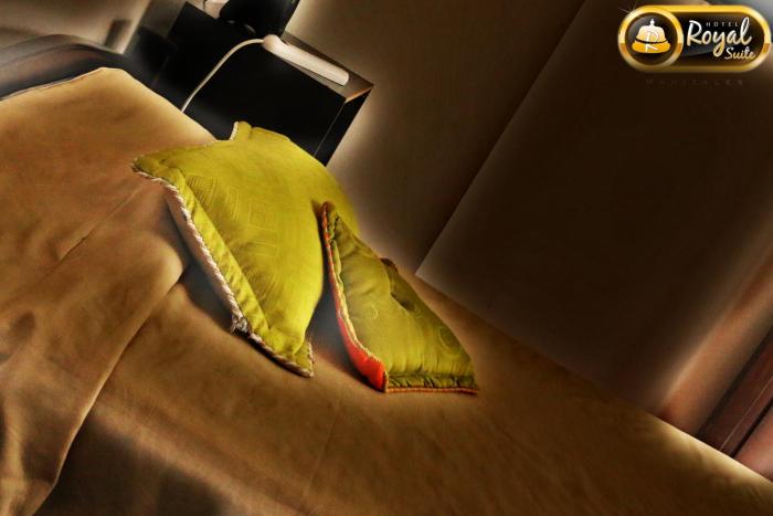 hotel royal suite