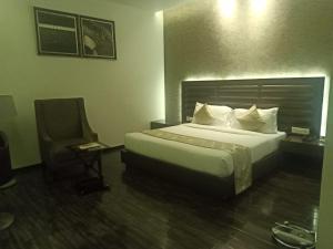 kings cliff hotel
