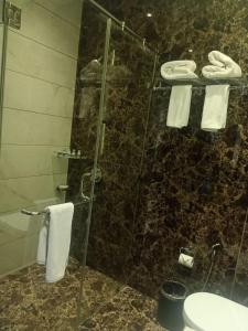 kings cliff hotel