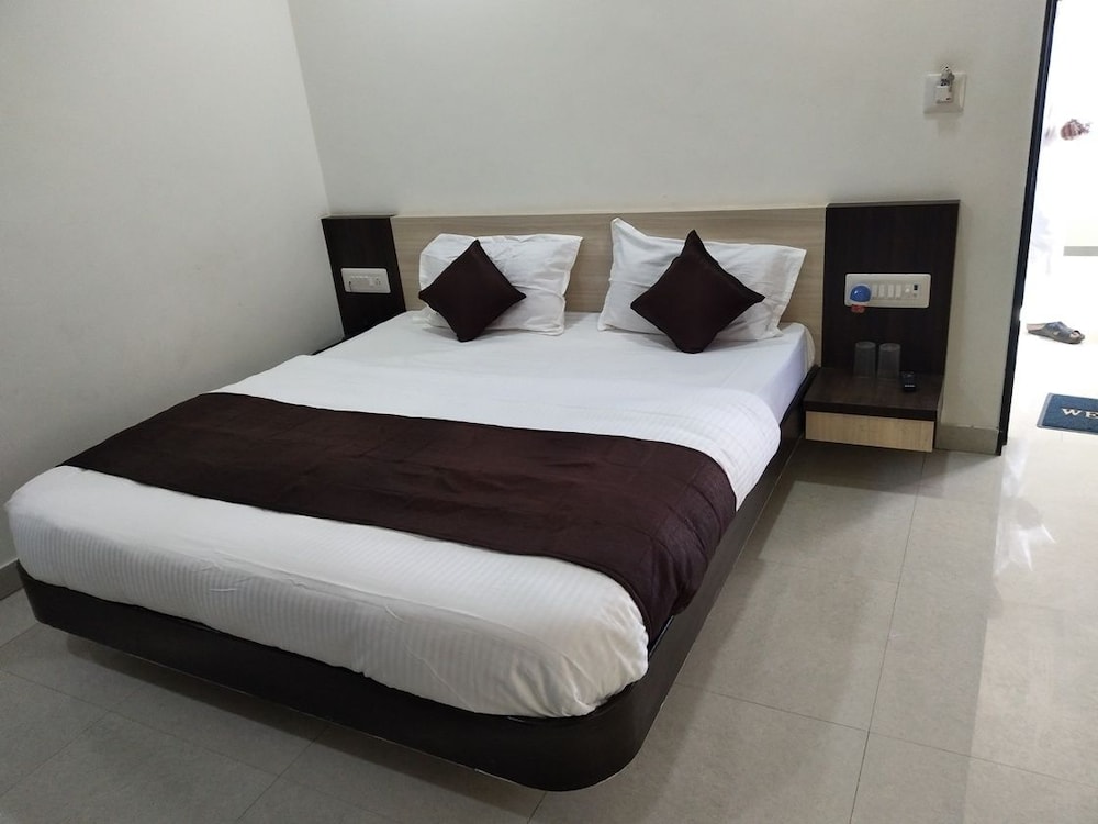 hotel shree vallabh