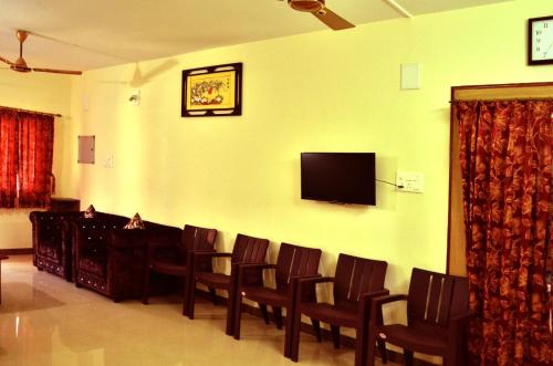 Hotel Gvs Residency,Salem>>Ayodhiyapatinam,2 star