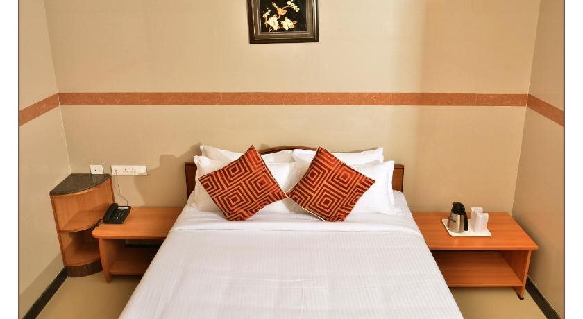 hotel gvs residency