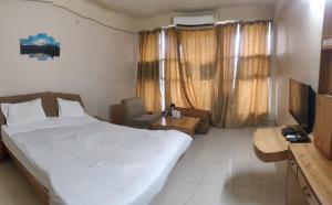 hotel gomti nandan palace