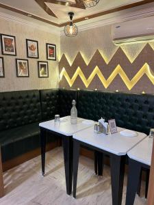 hotel gomti nandan palace