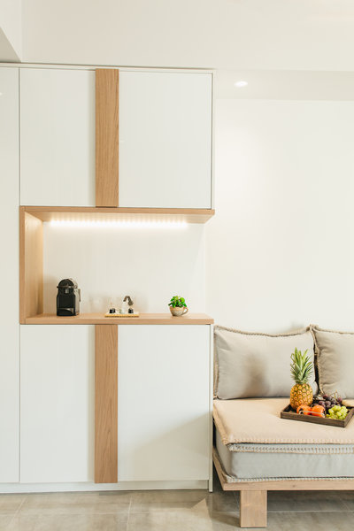 blue carpet luxury suites