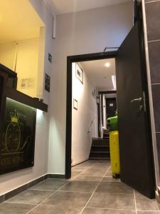 Royal Hotel,Brussels-Capital Region>>Brussels,1 star