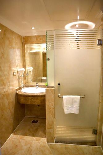 paradise inn beach resort maamoura