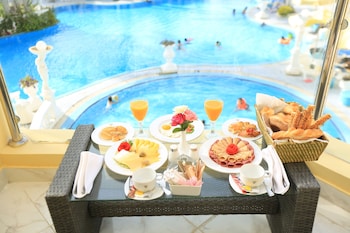 paradise inn beach resort maamoura