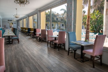 paradise inn beach resort maamoura