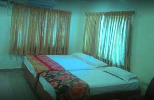 Krishna Tourist Home,Ponmudi>>Courtallam,2 star
