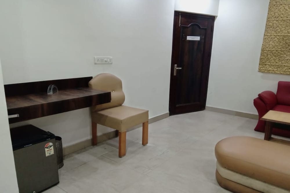 hotel harsh regency