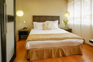 hotel retiro 84 by mij
