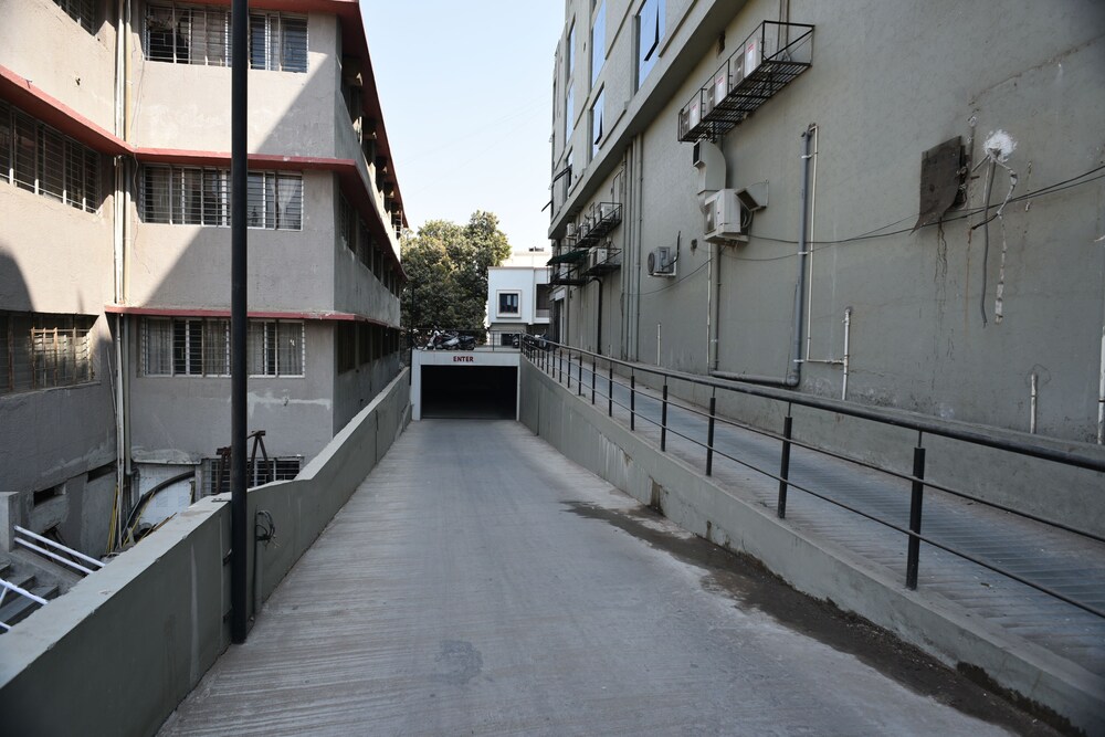 hotel royal residency