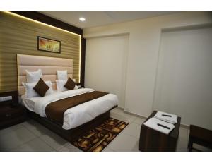 hotel royal residency