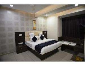 hotel royal residency