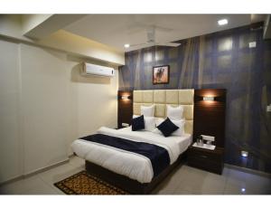 hotel royal residency