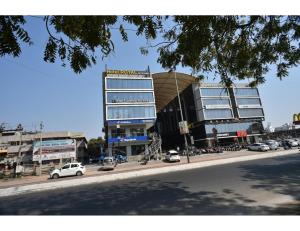 hotel royal residency