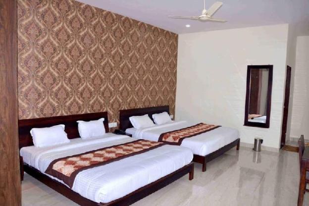 hotel the grand kukas