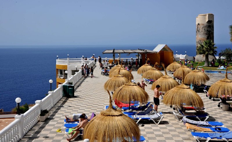 hotel salobrena suites