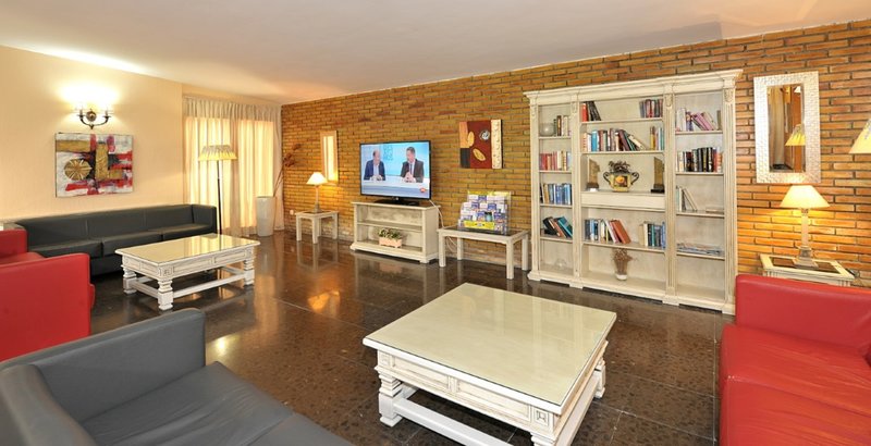 hotel salobrena suites