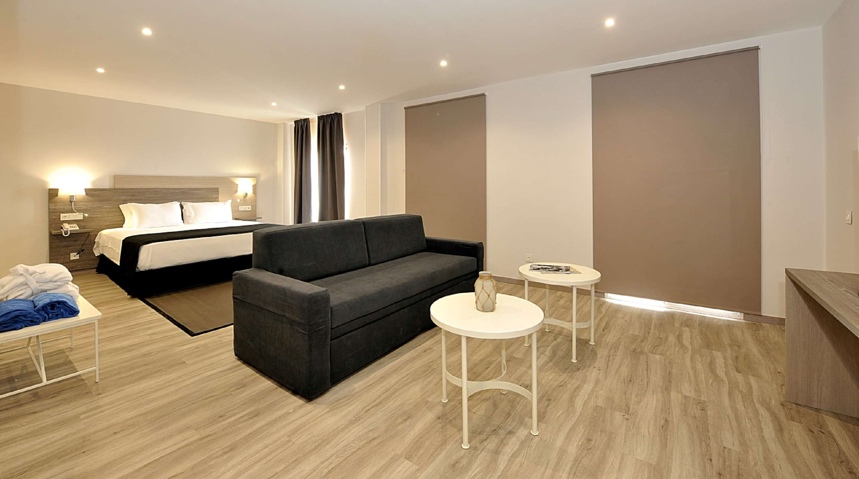 hotel salobrena suites