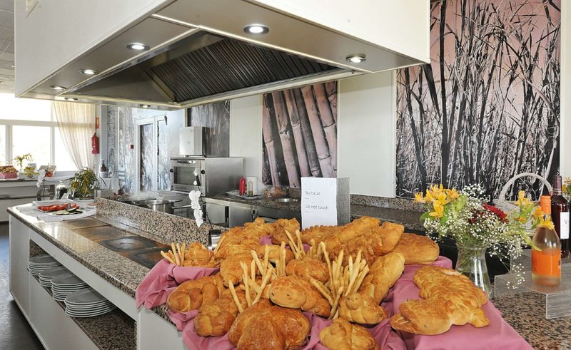 hotel salobrena suites