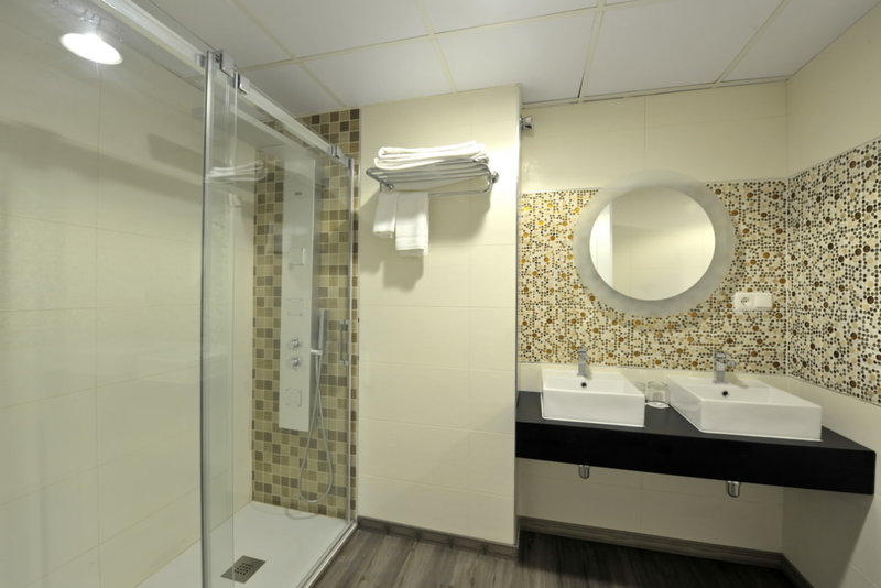 hotel salobrena suites