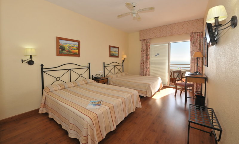 hotel salobrena suites