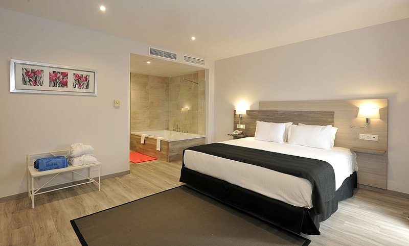 hotel salobrena suites