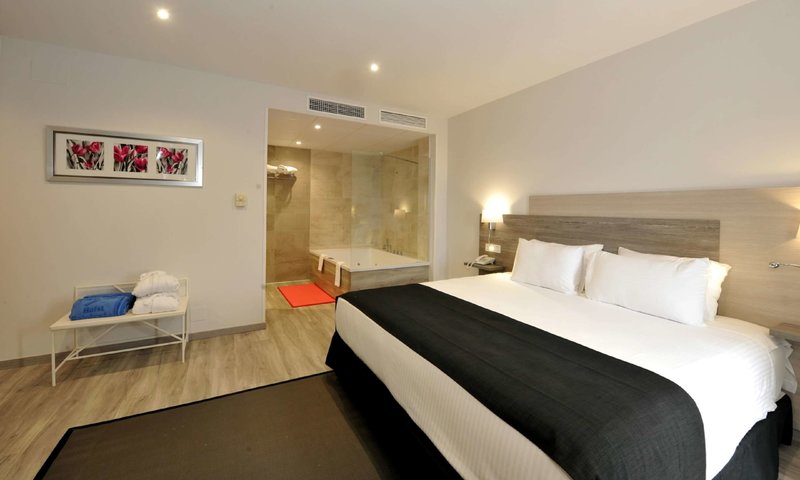 hotel salobrena suites