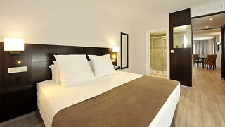 hotel salobrena suites