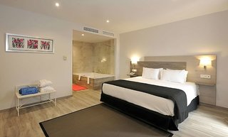 hotel salobrena suites