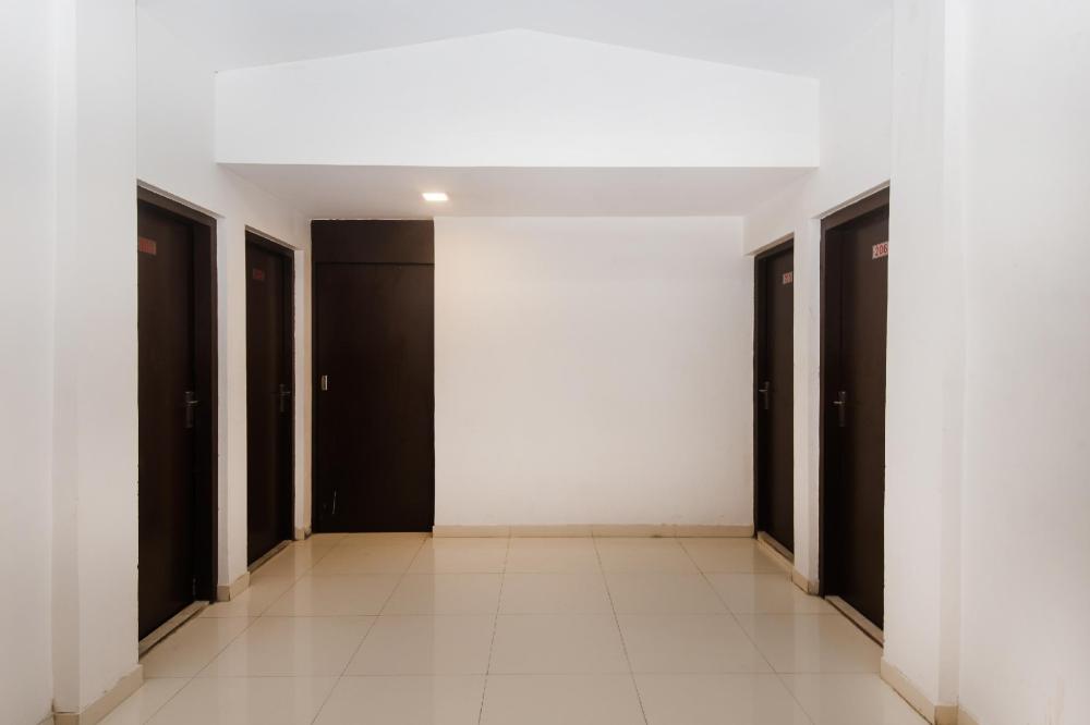 hotel lake view residency