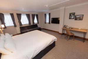 boundary alfreton by marstons inns