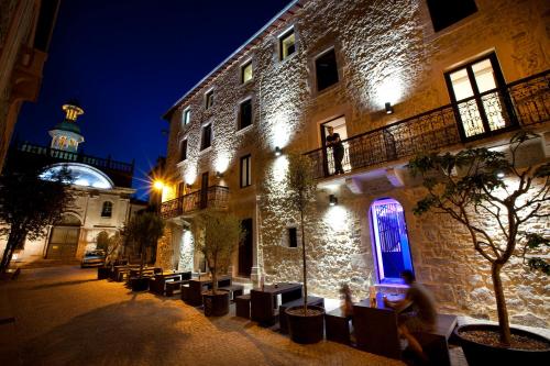 Logis Les Fleurines,Homps>>Figeac,3 star