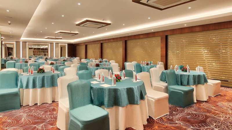 golden tulip essential jaipur