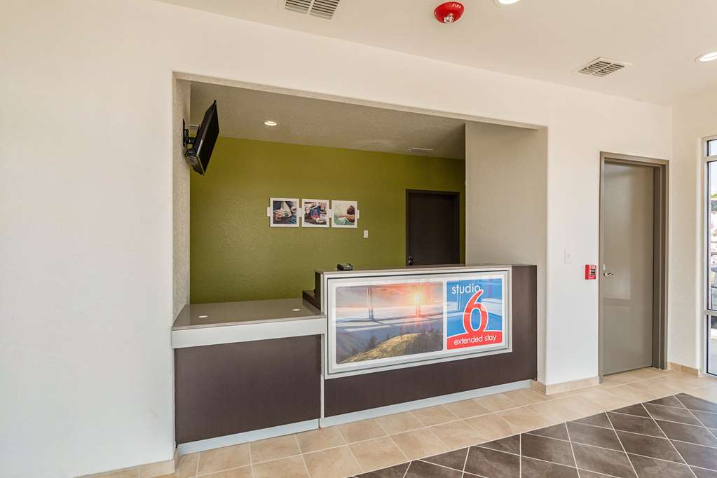 studio 6 new braunfels tx