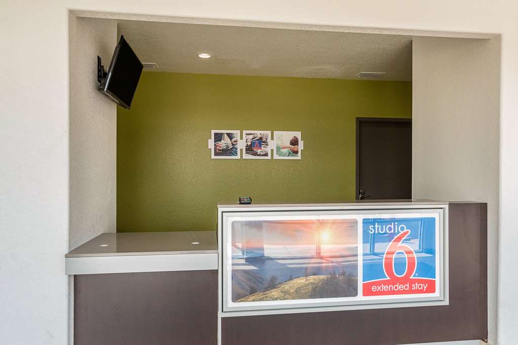 studio 6 new braunfels tx