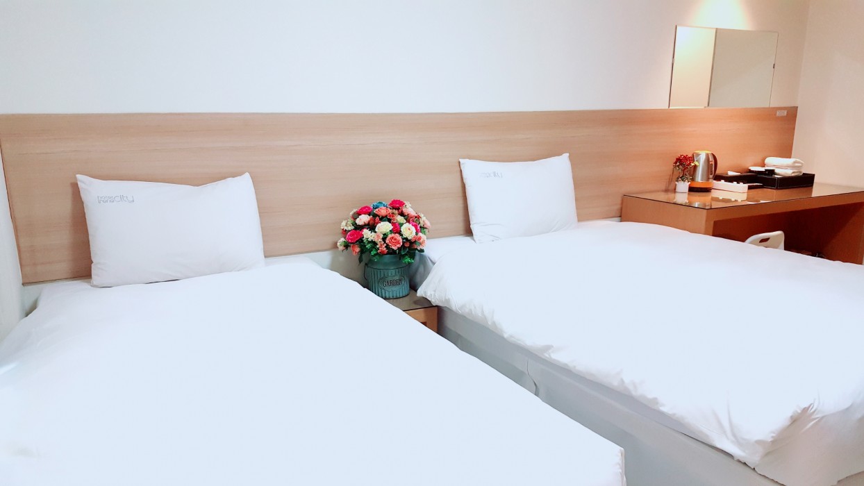hotel irene city